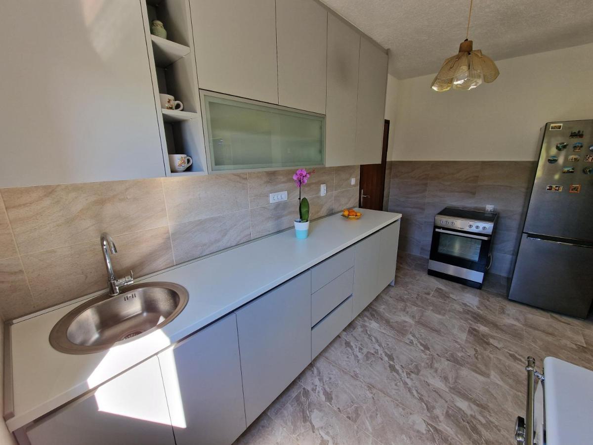 Apartment Dragovic ウルツィニ エクステリア 写真