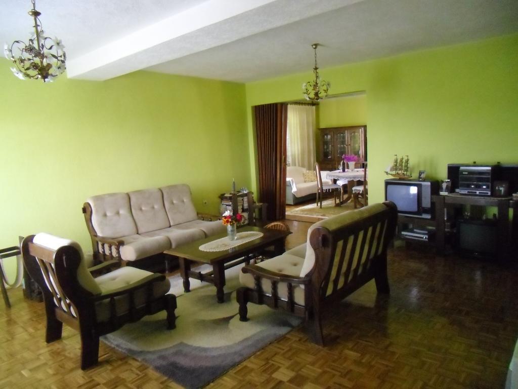 Apartment Dragovic ウルツィニ 部屋 写真